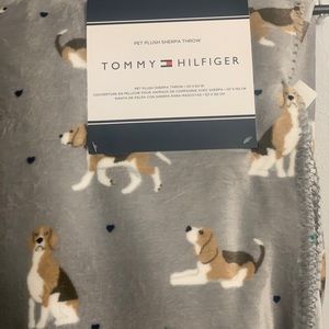Tommy Hilfiger Beagle Blanket